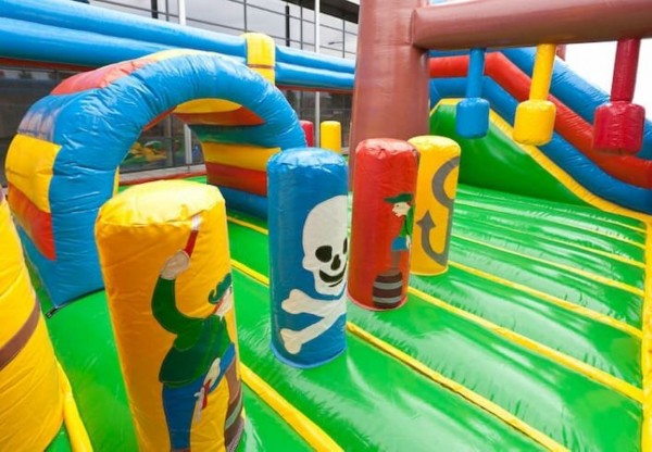 Hindernisbahn Piratenschiff