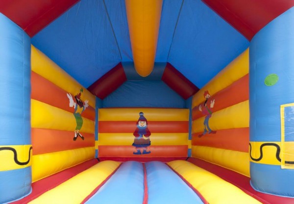 Hüpfburg Clown